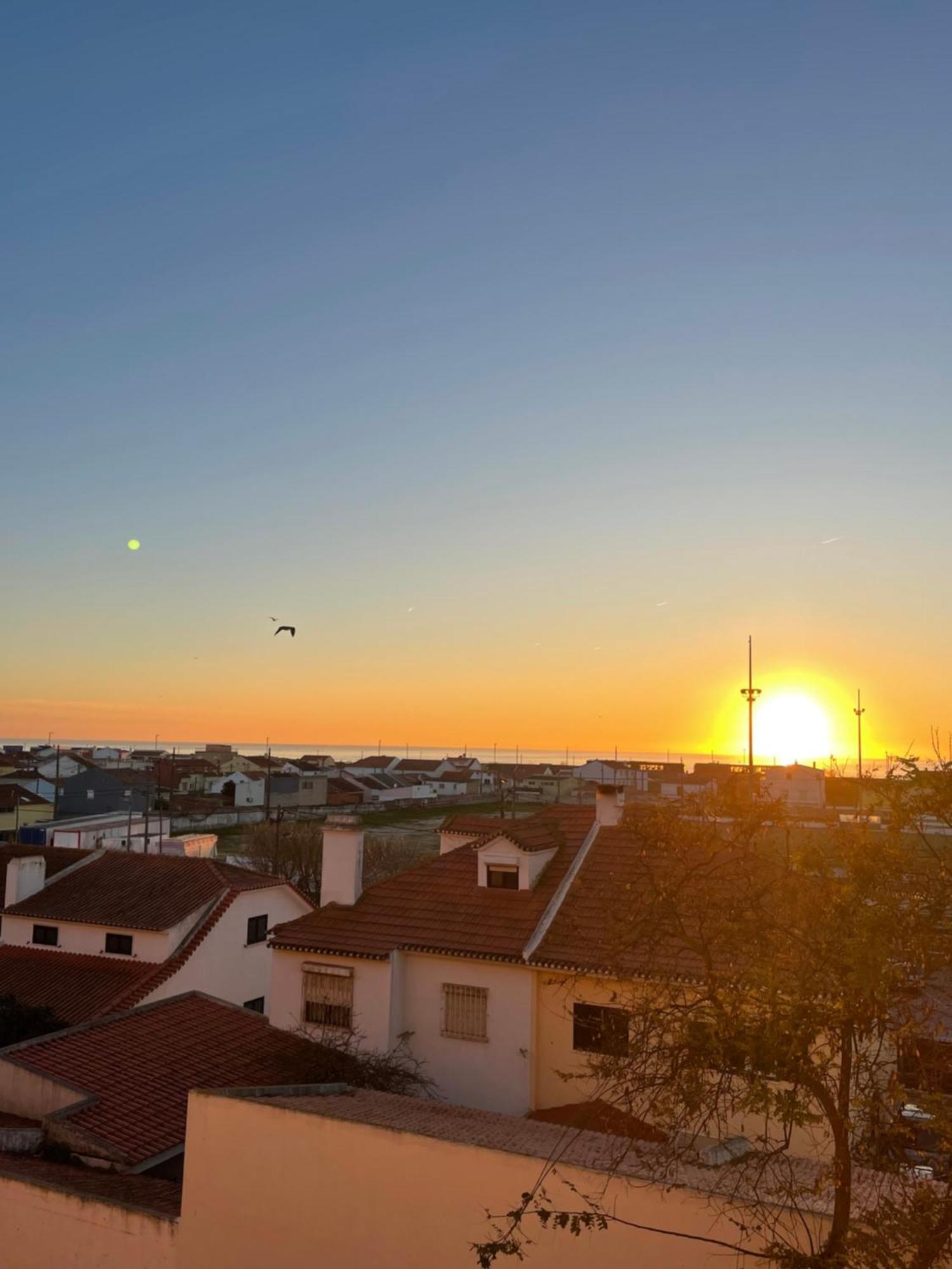 1-Bedroom Sea View Apartment With Private Balcony Costa Da Caparica, Just 5 Minutes From The Beach 코스타 다 카파리카 외부 사진