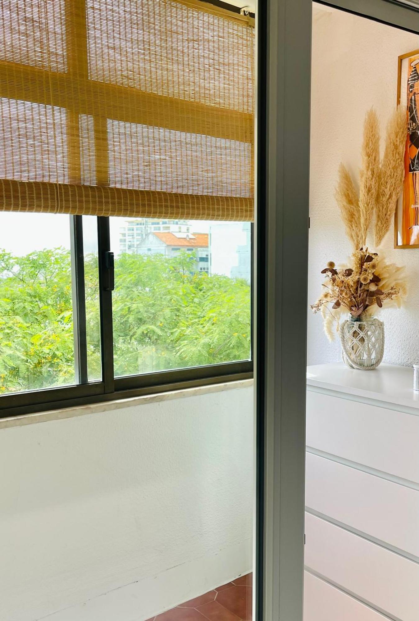 1-Bedroom Sea View Apartment With Private Balcony Costa Da Caparica, Just 5 Minutes From The Beach 코스타 다 카파리카 외부 사진